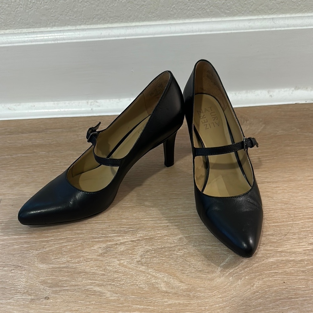 Naturalizer Black Mary Jane Heels